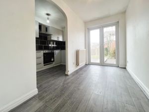 Dining Room- click for photo gallery